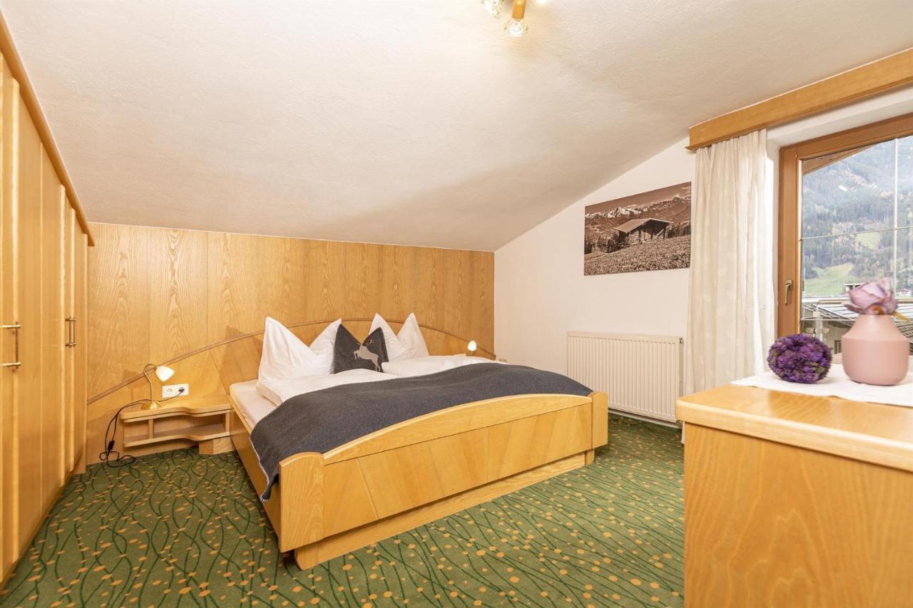Haus Jochler Appartement Ried im Zillertal Kamer foto